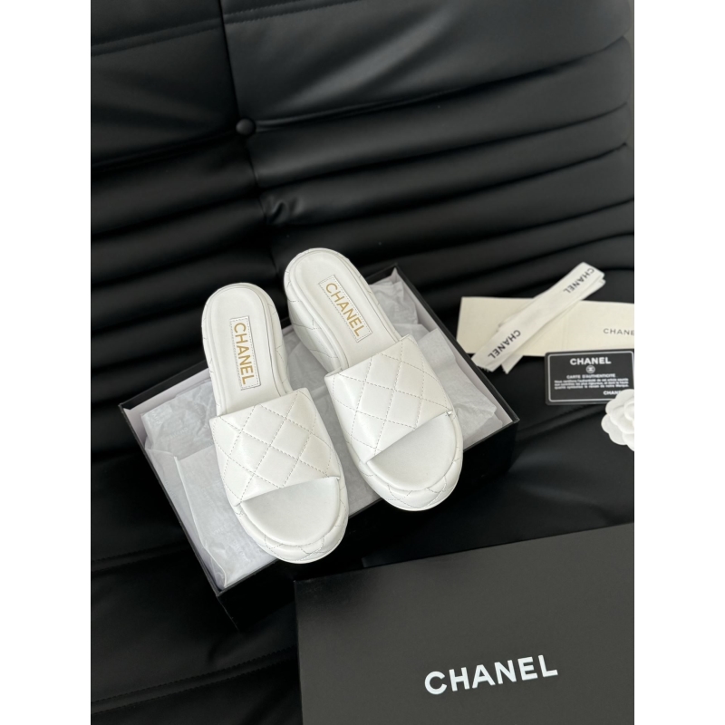 Ch*el slippers